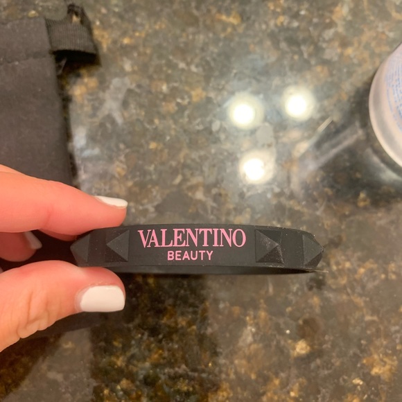 Valentino silicone bracelet - Picture 2 of 4